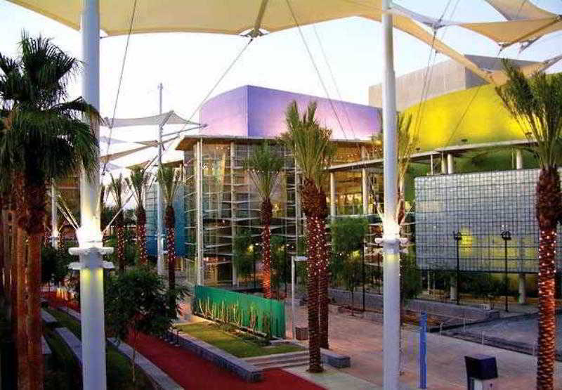Courtyard By Marriott Phoenix Mesa Bagian luar foto