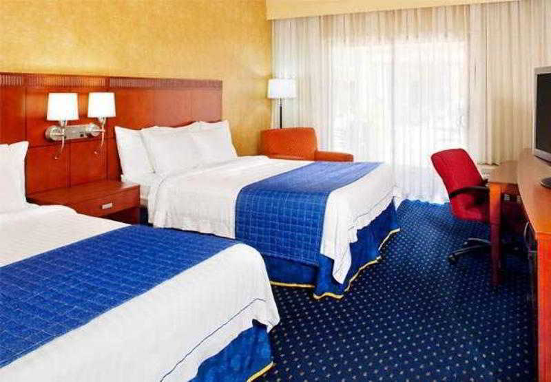 Courtyard By Marriott Phoenix Mesa Ruang foto