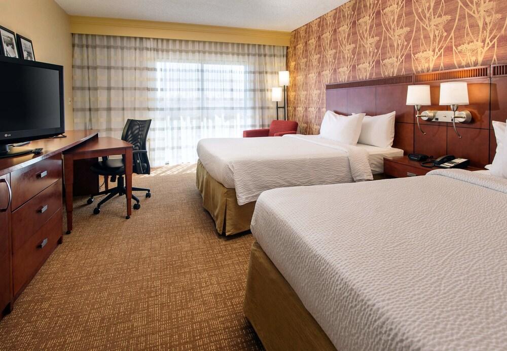 Courtyard By Marriott Phoenix Mesa Bagian luar foto