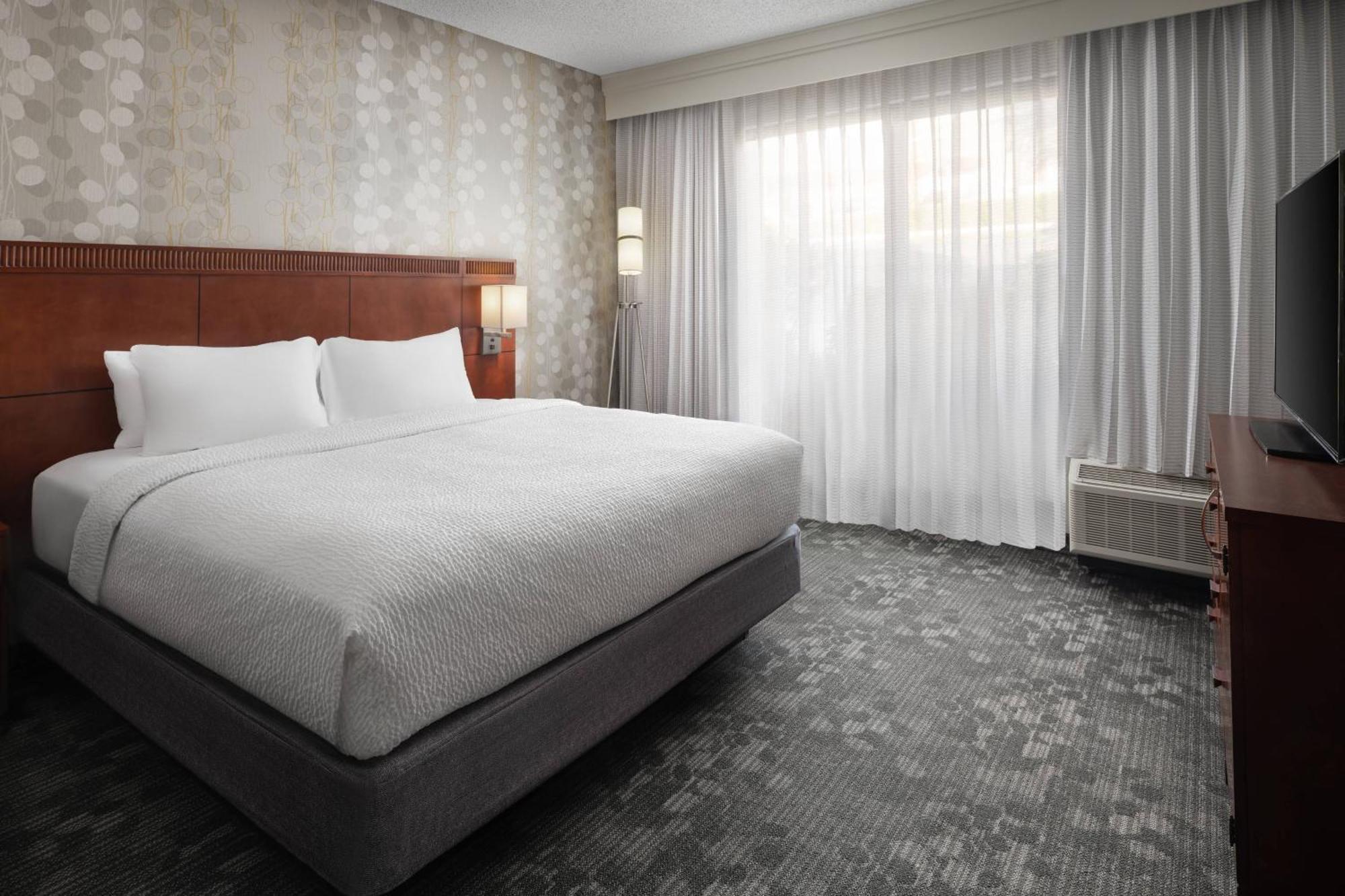 Courtyard By Marriott Phoenix Mesa Bagian luar foto