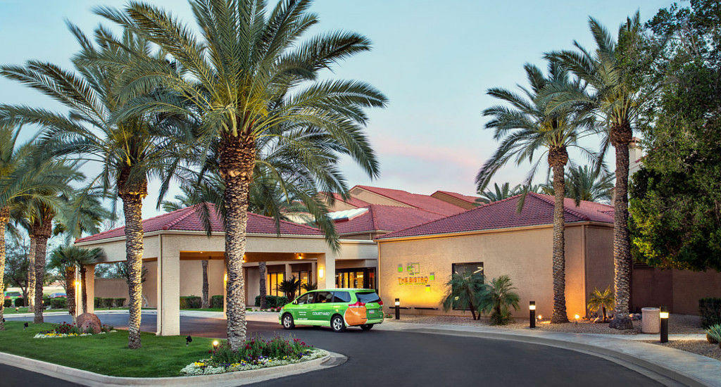 Courtyard By Marriott Phoenix Mesa Bagian luar foto